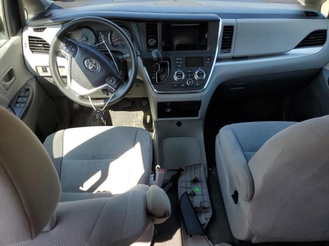 2016 Toyota Sienna