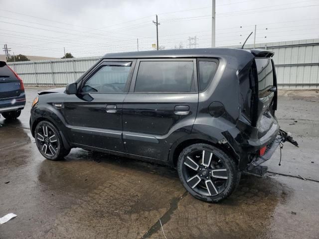 2010 KIA Soul +