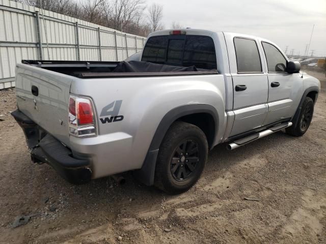 2006 Mitsubishi Raider Durocross