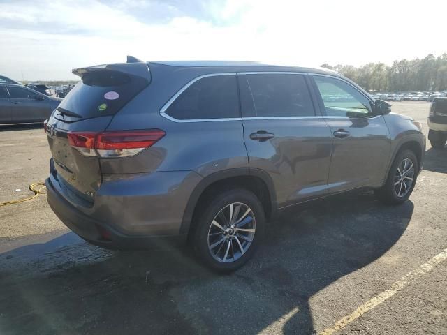 2018 Toyota Highlander SE