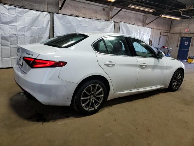 2018 Alfa Romeo Giulia Q4