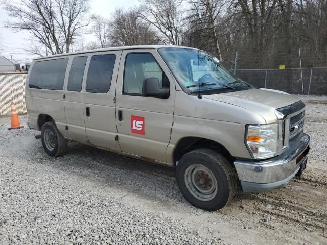 2012 Ford Econoline E350 Super Duty Wagon