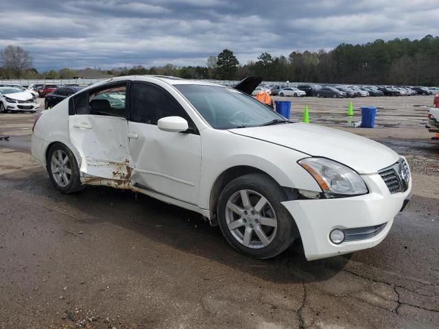 2005 Nissan Maxima SE