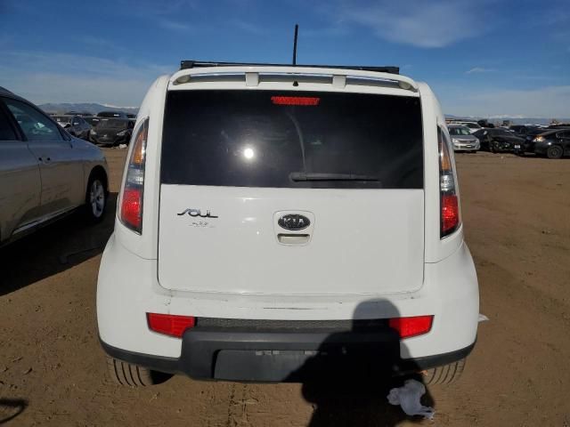 2010 KIA Soul +