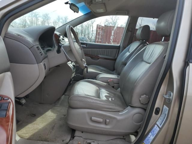 2004 Toyota Sienna XLE