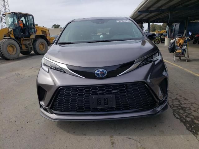 2021 Toyota Sienna XSE