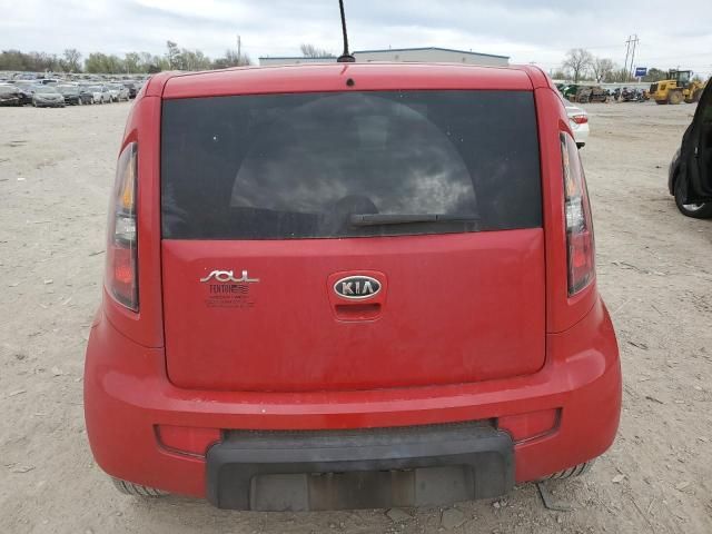 2010 KIA Soul +