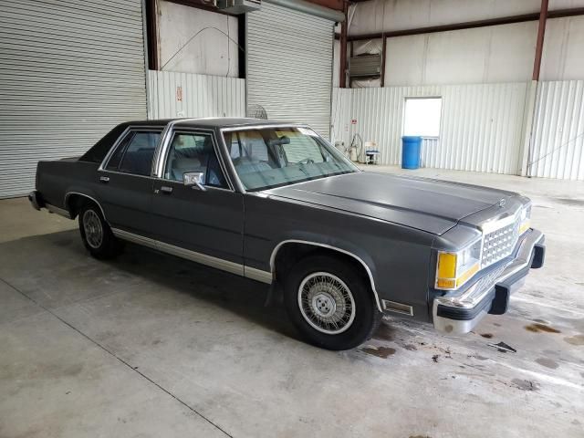 1986 Ford LTD Crown Victoria