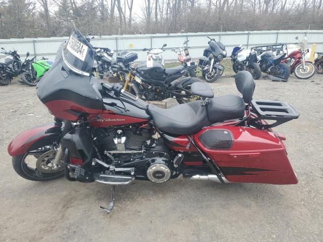 2017 Harley-Davidson Flhxse CVO Street Glide