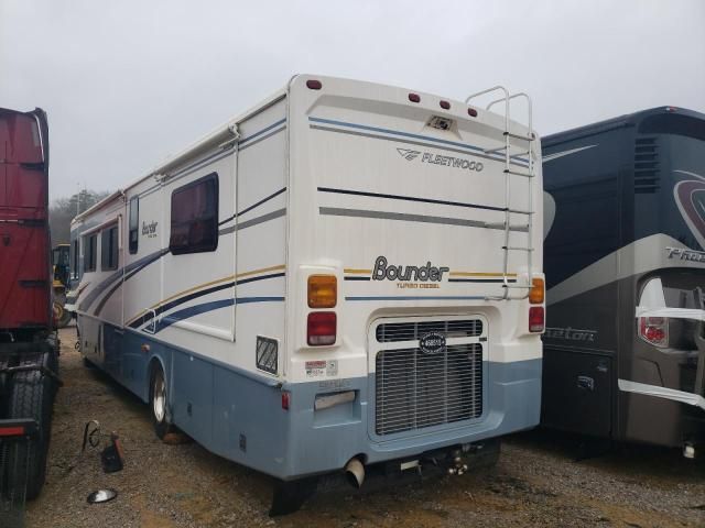 2005 Freightliner Chassis X Line Motor Home