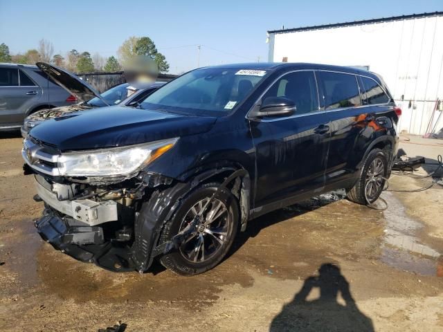 2019 Toyota Highlander LE