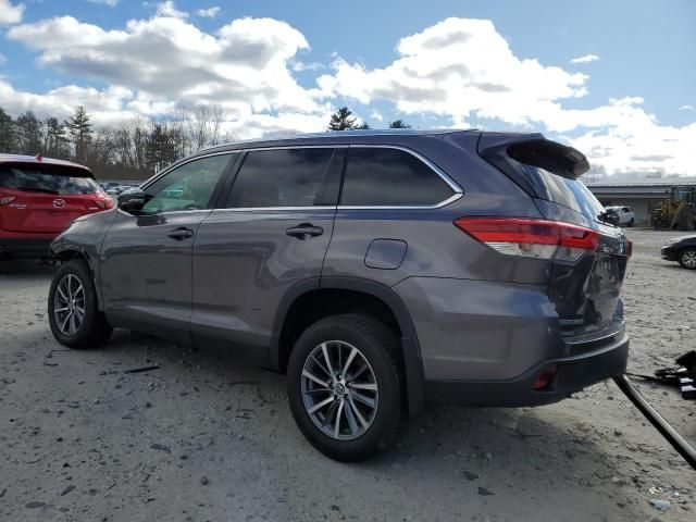 2019 Toyota Highlander SE