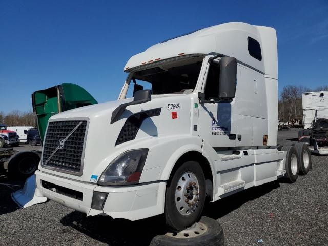 2013 Volvo VN VNL