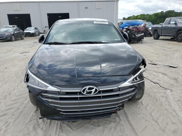 2020 Hyundai Elantra SE