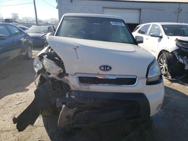 2010 KIA Soul +