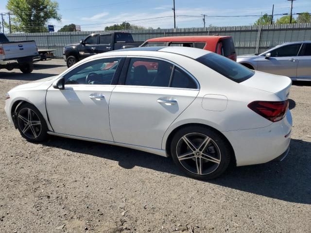 2019 Mercedes-Benz A 220