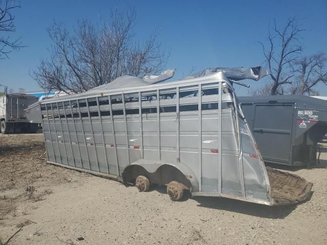 2002 Titan Horse Trailer