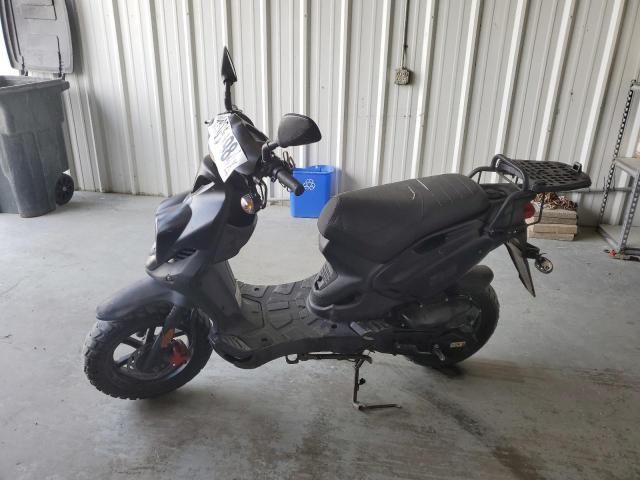 2019 Genuine Scooter Co. Roughhouse 50