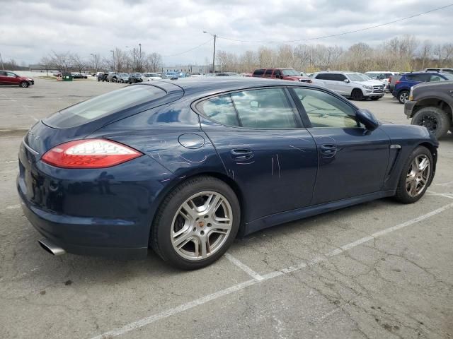 2013 Porsche Panamera 2