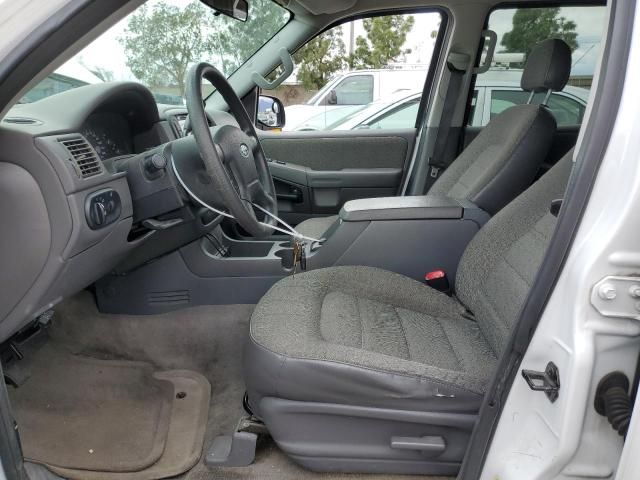 2004 Ford Explorer XLS