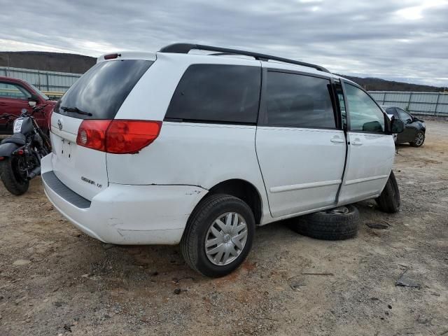 2010 Toyota Sienna CE