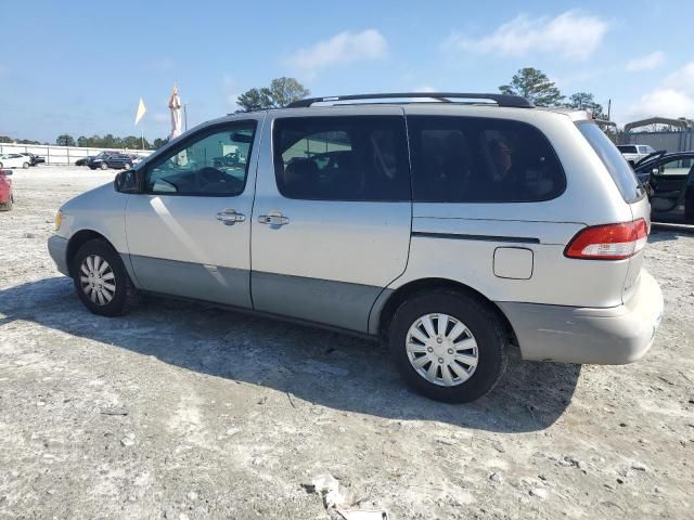 2002 Toyota Sienna LE