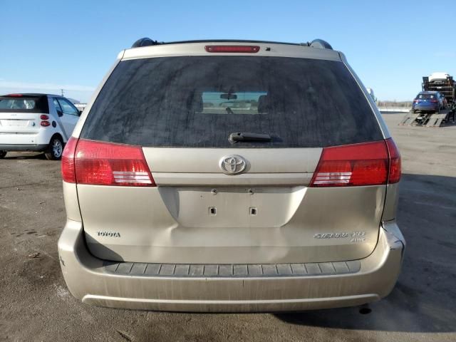 2004 Toyota Sienna XLE