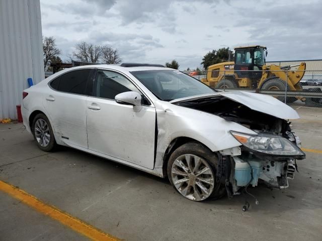 2015 Lexus ES 300H