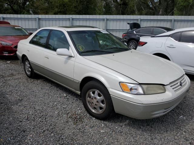 1999 Toyota Camry LE