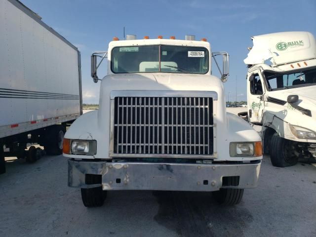 1995 International 9000 9400