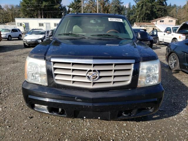 2004 Cadillac Escalade Luxury