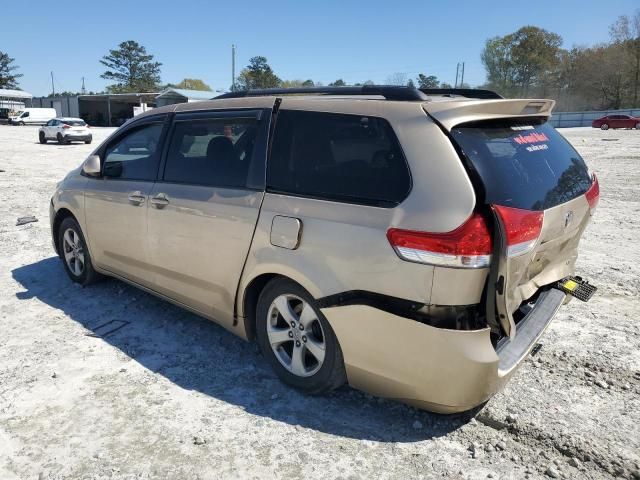 2011 Toyota Sienna LE