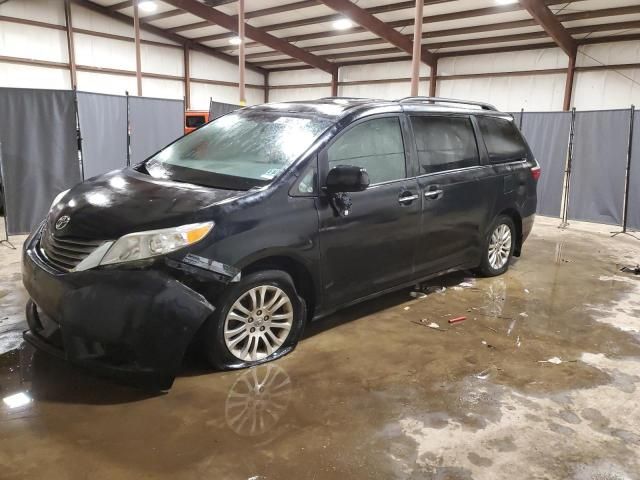 2016 Toyota Sienna XLE