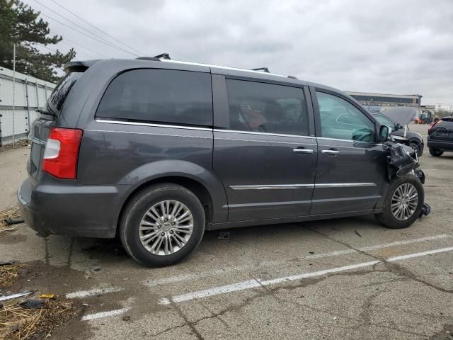 2014 Chrysler Town & Country Touring L