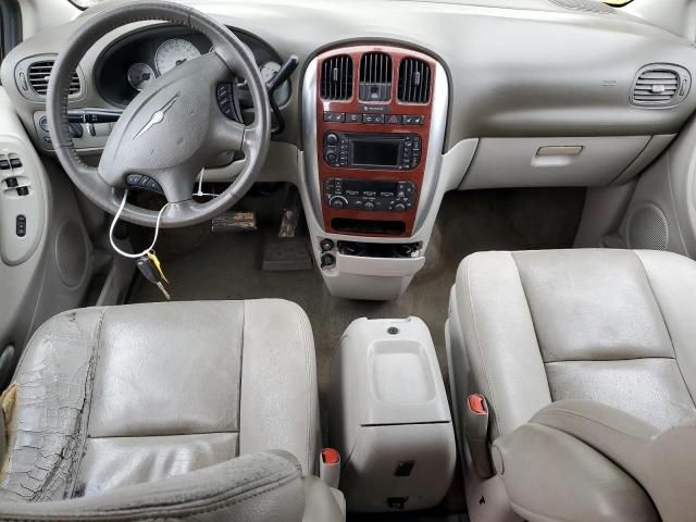 2005 Chrysler Town & Country Limited