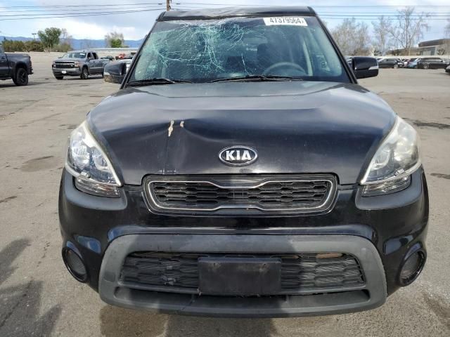 2013 KIA Soul +