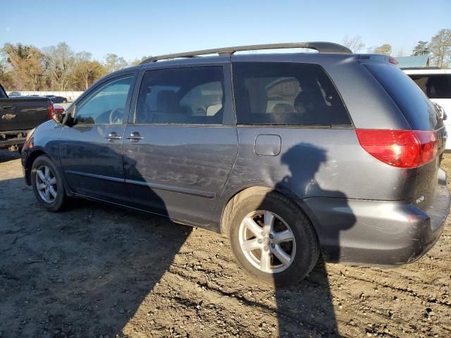 2010 Toyota Sienna CE