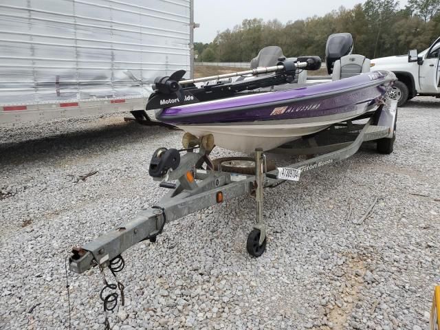 2008 Triton Boat