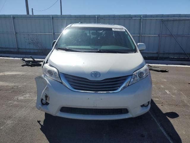 2017 Toyota Sienna XLE