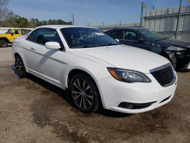 2014 Chrysler 200 S