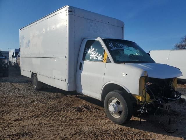 2014 GMC Savana Cutaway G3500