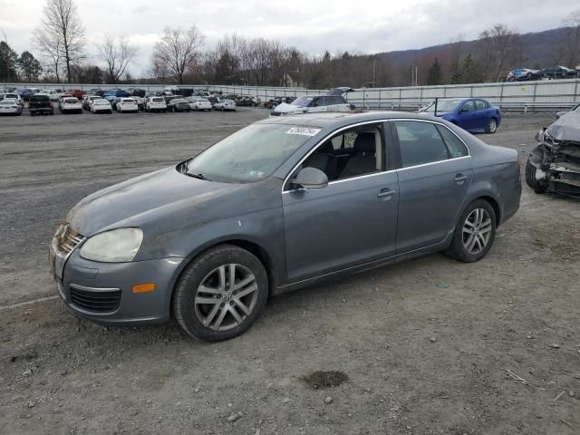 2005 Volkswagen New Jetta 2.5L Option Package 1