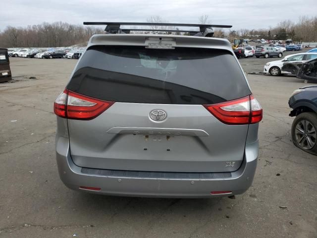 2016 Toyota Sienna XLE