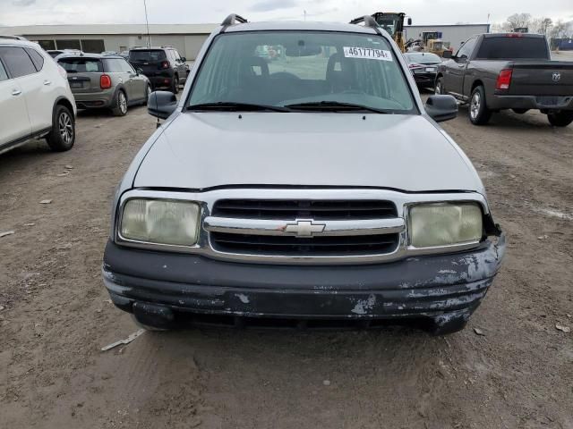 2004 Chevrolet Tracker