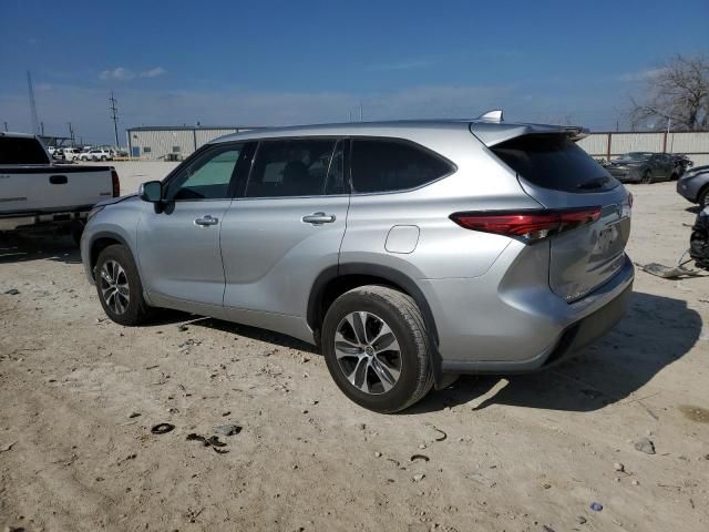 2020 Toyota Highlander L