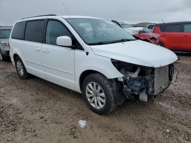 2014 Volkswagen Routan SE