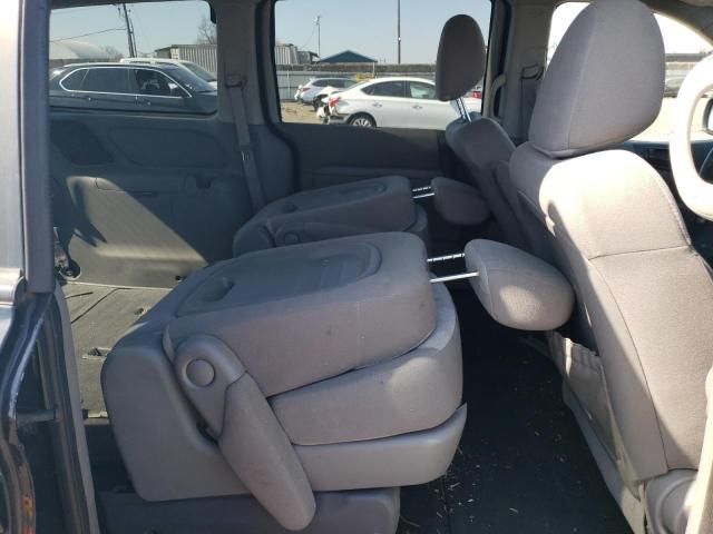 2012 KIA Sedona LX