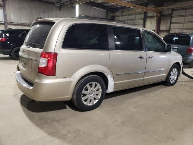 2015 Chrysler Town & Country Touring