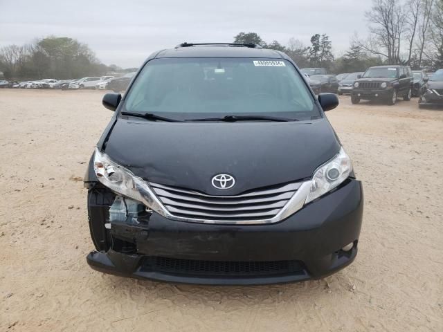 2017 Toyota Sienna XLE