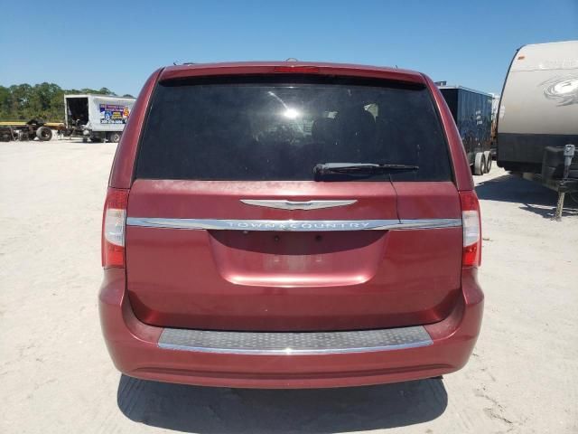 2012 Chrysler Town & Country Touring